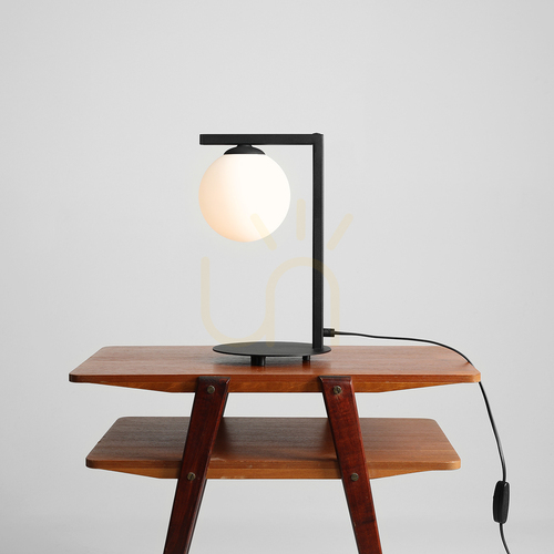 Prüfen Aldex Zac Tischleuchte schwarz aus Metall und Glas, 39 cm, E14, 1038B1_1