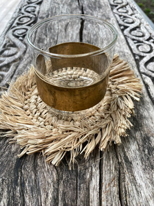 Der Fransen-Raffia-Untersetzer - Natur 1 Der Fransen-Raffia-Untersetzer - Natur small 1