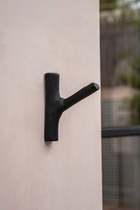 Wandhaken BAZAR BIZAR The Hook schwarz aus Teakholz JABR058B small 2