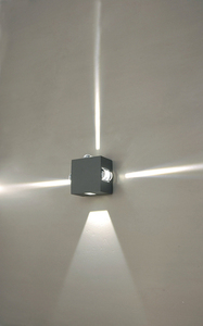 Agner 4 Licht Wandleuchte Elstead small 1