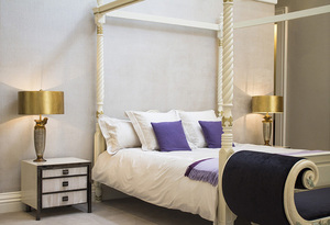 Bienville 1 Licht Tischlampe - Silber/Gold Elstead small 1
