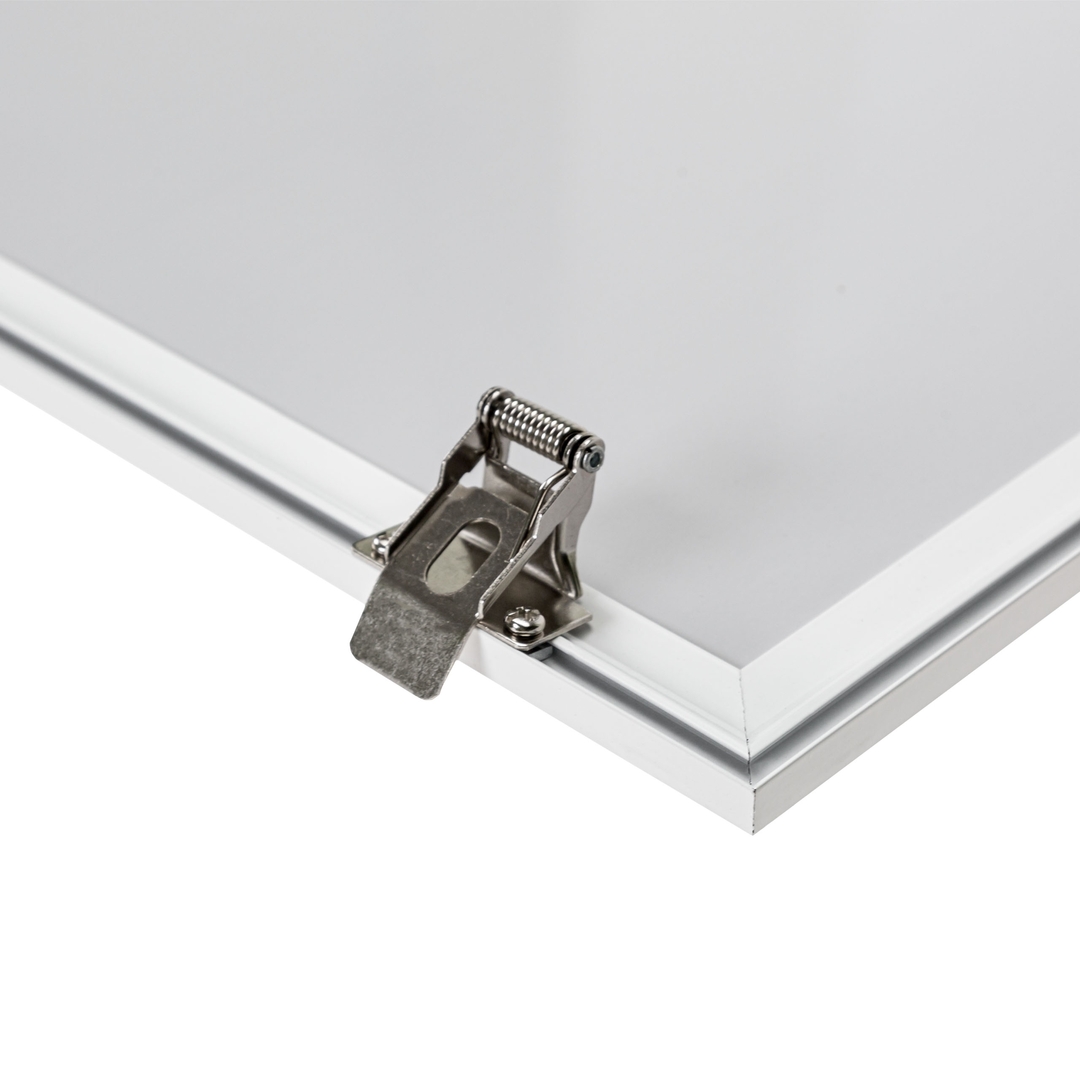 Aussicht Satz Befestigungselemente für die bündige Montage von Algine Premium Leuchten 600 X600mm. Satz Befestigungselemente für die bündige Montage von Algine Premium Leuchten 600 X600mm.