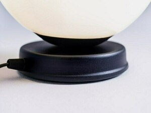 CustomForm MANEN M Tischleuchte, Opalglaskugel Ø20 cm, schwarzer Fuß, E27 small 4
