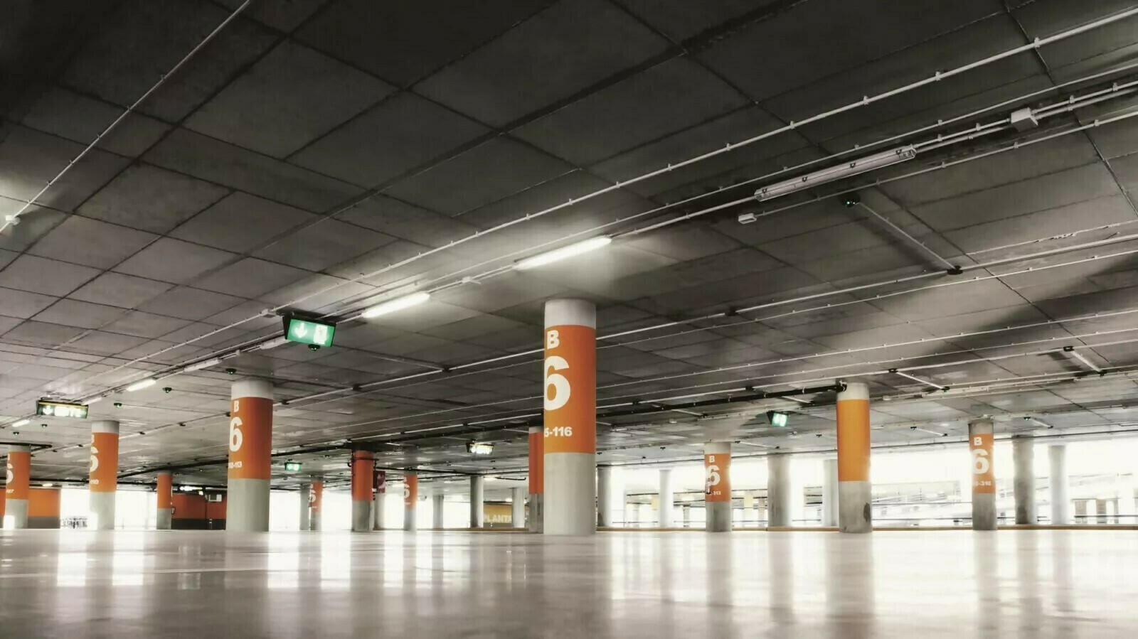 Aussicht Bewegungs- und Dämmerungssensor IS 3360-R KNX V3.1 DE Bewegungs- und Dämmerungssensor IS 3360-R KNX V3.1 DE