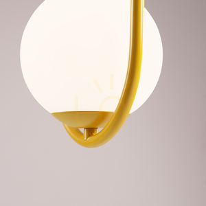 Pendelleuchte Aldex Riva 2 Mustard 1086H14 – senfgelber Rahmen, 2 weiße Glaskugeln, 2x E14 small 2
