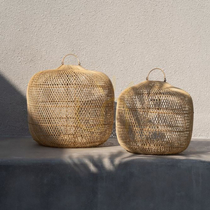 Pendelleuchte BAZAR BIZAR Batu Bolong aus Rattan, natur, M 3 Pendelleuchte BAZAR BIZAR Batu Bolong aus Rattan, natur, M small 3