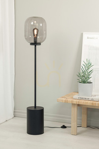 Bodenlampe Markslojd BROOKLYN 108425 Schwarz Rauchglas 131 cm small 1