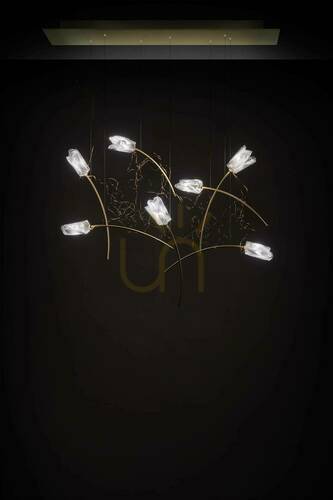 Prüfen Slamp Tulip 7 Linear Pendelleuchte.