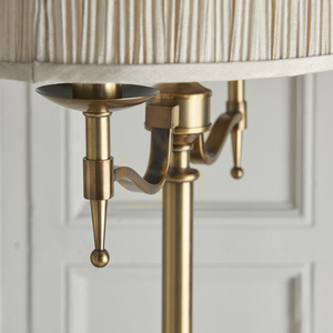 Stanford Stehlampe aus Messing 63620 Inneneinrichtung small 6