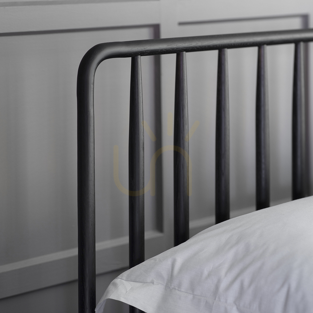 Anzeige Spindelbett Gallery Direct Wycombe 4'6 schwarz Eiche 145x197 cm Spindelbett Gallery Direct Wycombe 4'6 schwarz Eiche 145x197 cm