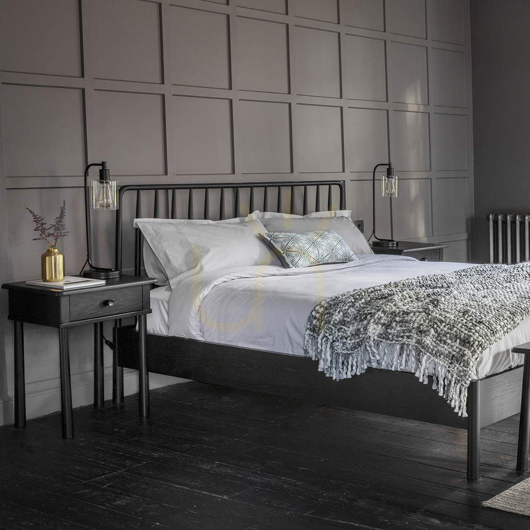 Zeige Spindelbett Gallery Direct Wycombe 4'6 schwarz Eiche 145x197 cm Spindelbett Gallery Direct Wycombe 4'6 schwarz Eiche 145x197 cm