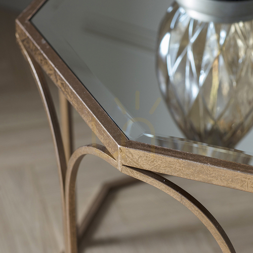 Prüfen Couchtisch Gallery Direct Canterbury goldfarben aus Glas und Metall 80 × 80 × 50 cm