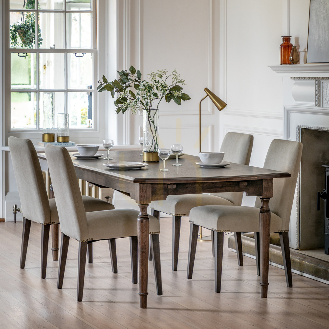 Vorschau Esszimmerstuhl 2er-Set Gallery Direct Highgrove Samt Taupe Eiche Esszimmerstuhl 2er-Set Gallery Direct Highgrove Samt Taupe Eiche