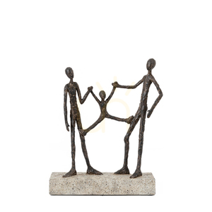 Familienskulptur Gallery Direct Bronze/Grau Polyresin 30 cm auf Steinsockel 0 Familienskulptur Gallery Direct Bronze/Grau Polyresin 30 cm auf Steinsockel small 0