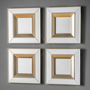 Wandspiegel Gallery Direct Phantom quadratisch 36x36 cm gold gerahmt 4er-Set small 1
