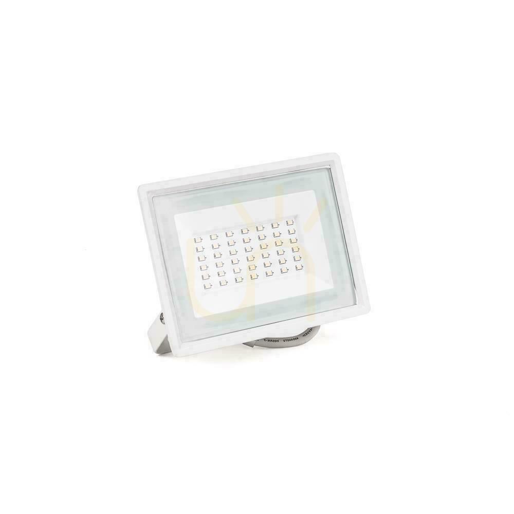 Aussicht V-TAC LED-Projektor 30W SMD F-CLASS Weiß VT-4934-W 6500K 2510lm. V-TAC LED-Projektor 30W SMD F-CLASS Weiß VT-4934-W 6500K 2510lm.