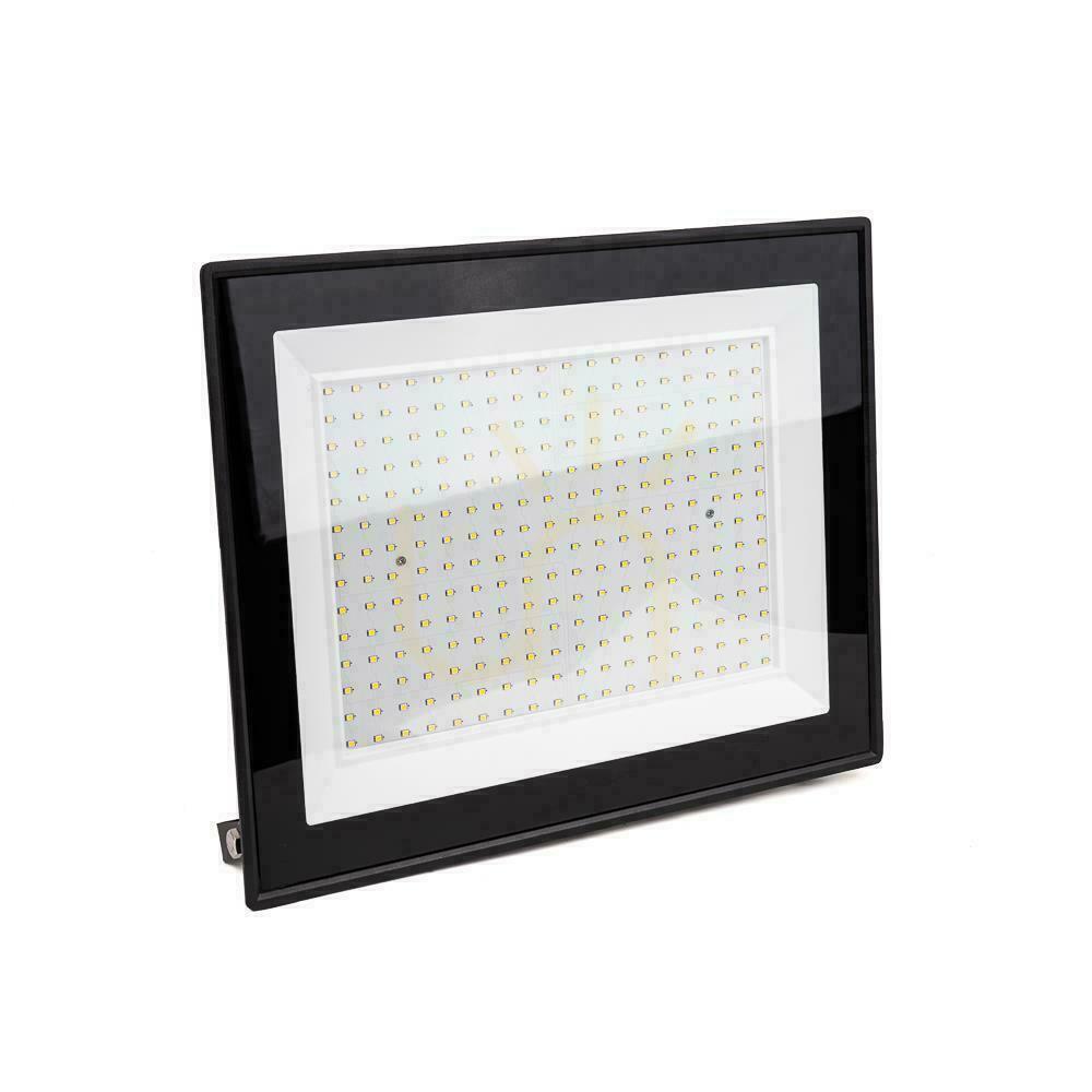 Aussicht V-TAC 200W SMD F-CLASS LED Projektor Schwarz VT-49204 4000K 17600lm. V-TAC 200W SMD F-CLASS LED Projektor Schwarz VT-49204 4000K 17600lm.