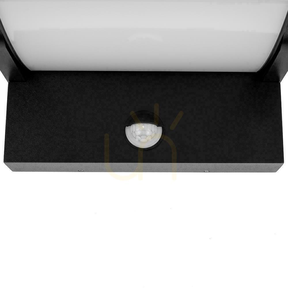 Zeige V-TAC 17W LED-Projektor-Fassadenleuchte Bewegungsmelder Schwarz IP65 VT-11020S 4000K 2520lm. V-TAC 17W LED-Projektor-Fassadenleuchte Bewegungsmelder Schwarz IP65 VT-11020S 4000K 2520lm.