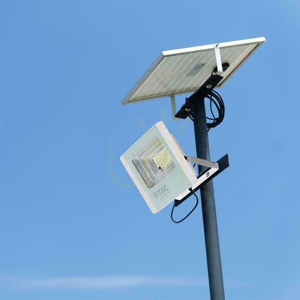 Aussicht V-TAC Solar LED Projektor 12W Weiß IP65, Fernbedienung, Timer VT-25W 6400K 550lm V-TAC Solar LED Projektor 12W Weiß IP65, Fernbedienung, Timer VT-25W 6400K 550lm