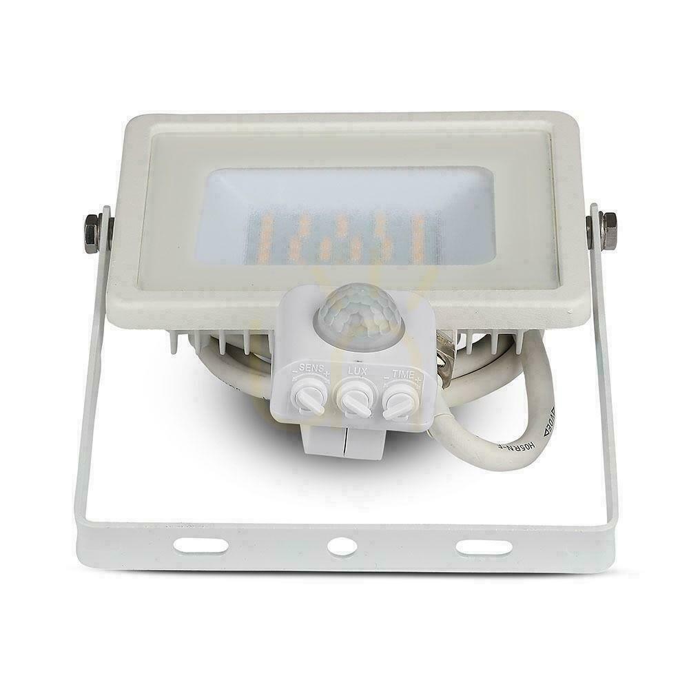 Aussicht V-TAC 30W SAMSUNG CHIP LED Projektor Bewegungsmelder Abschaltfunktion Weiß VT-30-S-W 3000K 2400lm 5 Jahre Garantie V-TAC 30W SAMSUNG CHIP LED Projektor Bewegungsmelder Abschaltfunktion Weiß VT-30-S-W 3000K 2400lm 5 Jahre Garantie