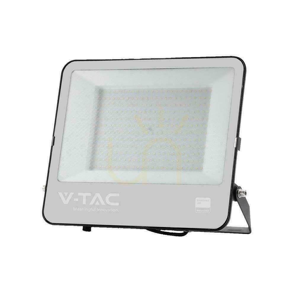 Vorschau LED Projektor V-TAC 200W 100Lm/W Kabel 1mb SAMSUNG CHIP Schwarz VT-44204 6500K 17540lm 5 Jahre Garantie LED Projektor V-TAC 200W 100Lm/W Kabel 1mb SAMSUNG CHIP Schwarz VT-44204 6500K 17540lm 5 Jahre Garantie