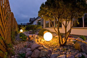 Dekoratives Gartenkugel-Set – LUNA BALLS 15, 20, 25 cm + LED – UV small 4