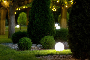 Dekoratives Gartenkugel-Set – LUNA BALLS 15, 20, 25 cm + LED – UV small 6