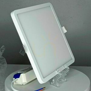 Weiße quadratische LED-Einbauleuchte Mantra SAONA C0192 18 W 4000 K small 5