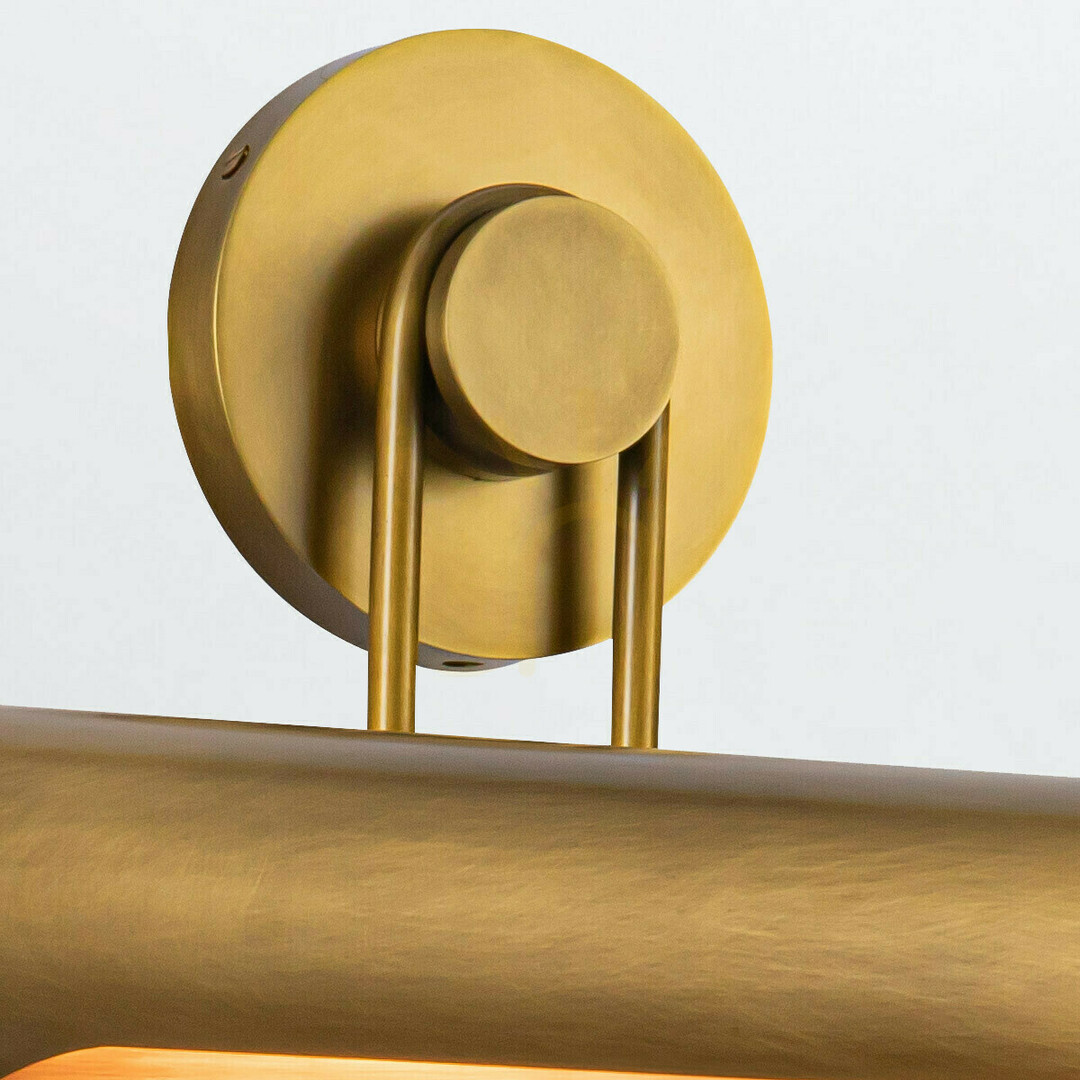 Zeige WYNWOOD mittelgroßer Bildtisch - 2 Lichtquellen - Vintage Messing QUINTIESSE WYNWOOD mittelgroßer Bildtisch - 2 Lichtquellen - Vintage Messing QUINTIESSE