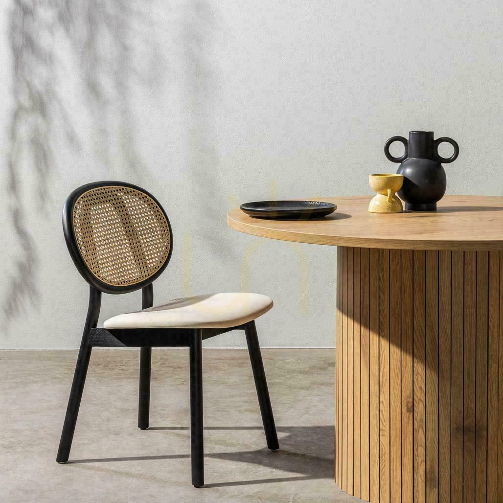 Aussicht Esstisch 120 cm UNANIME Eiche mit Lamellen Esstisch 120 cm UNANIME Eiche mit Lamellen