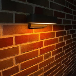 Steinel L Bluetooth Bluetooth insektenfreundliches 1800K 428lm Downlight anthrazit Fassadenleuchte mit Bewegungs- und Dämmerungssensor small 2