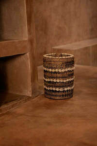Aufbewahrungskorb Bazar Bizar The Shell aus Rattan naturbraun 21 × 21 × 32 cm small 1