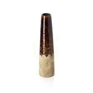 Bazar Bizar Amber Cone Concrete Brown L Steinzeugvase, 58,5 cm small 4
