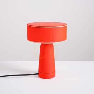 AXO Schreibtischlampe rot small 1