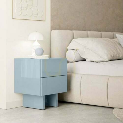 Prüfen GLAM-Nachttisch in Rauchblau mit einer glänzenden „Nova Nook“-Oberfläche