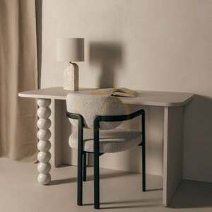 ORELIA-Schreibtisch, Farbe „Cashmere“, Nova Nook-Zierfuß 1 ORELIA-Schreibtisch, Farbe „Cashmere“, Nova Nook-Zierfuß small 1