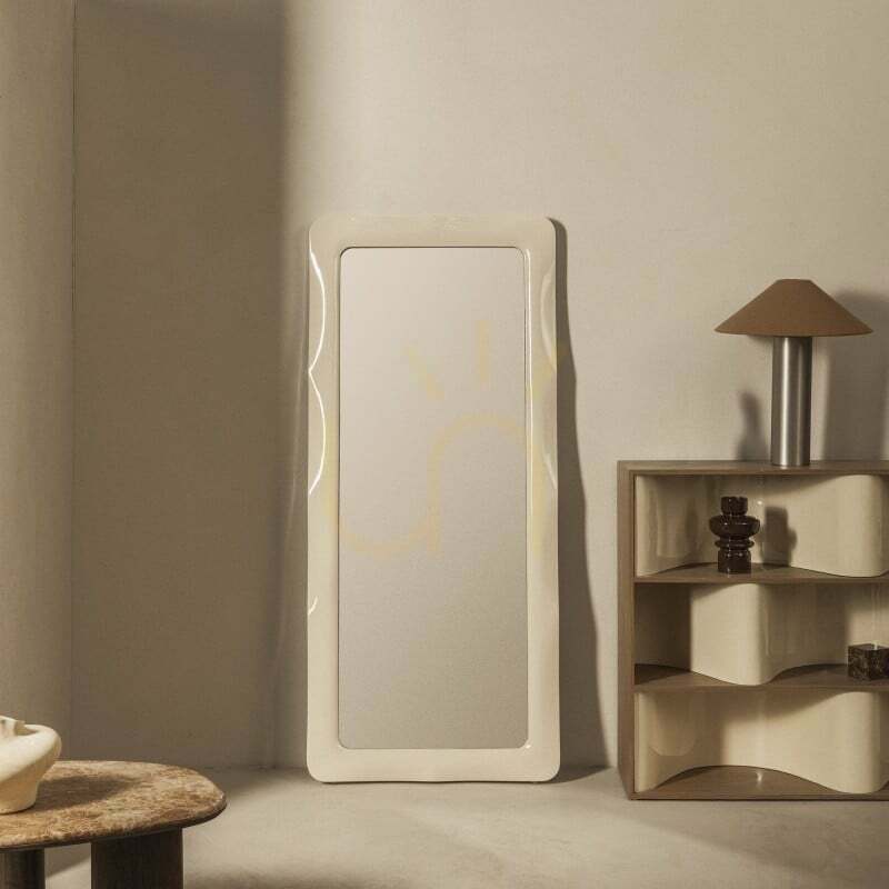 Aussicht NOELLA Rechteckiger Spiegel, 180 x 80 cm, Hellbeige, Hochglanz, Nova Nook NOELLA Rechteckiger Spiegel, 180 x 80 cm, Hellbeige, Hochglanz, Nova Nook