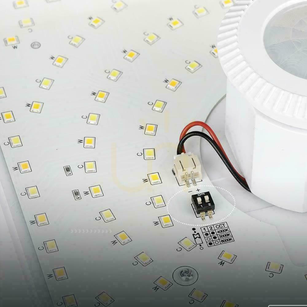 Zeige V-TAC 12-W-LED-Deckenleuchte mit CREE-Chip, 25 × 25 cm, Bewegungssensor, CCT, quadratisch, weiß, VT-81003, 1100 lm, 6 Jahre Garantie V-TAC 12-W-LED-Deckenleuchte mit CREE-Chip, 25 × 25 cm, Bewegungssensor, CCT, quadratisch, weiß, VT-81003, 1100 lm, 6 Jahre Garantie