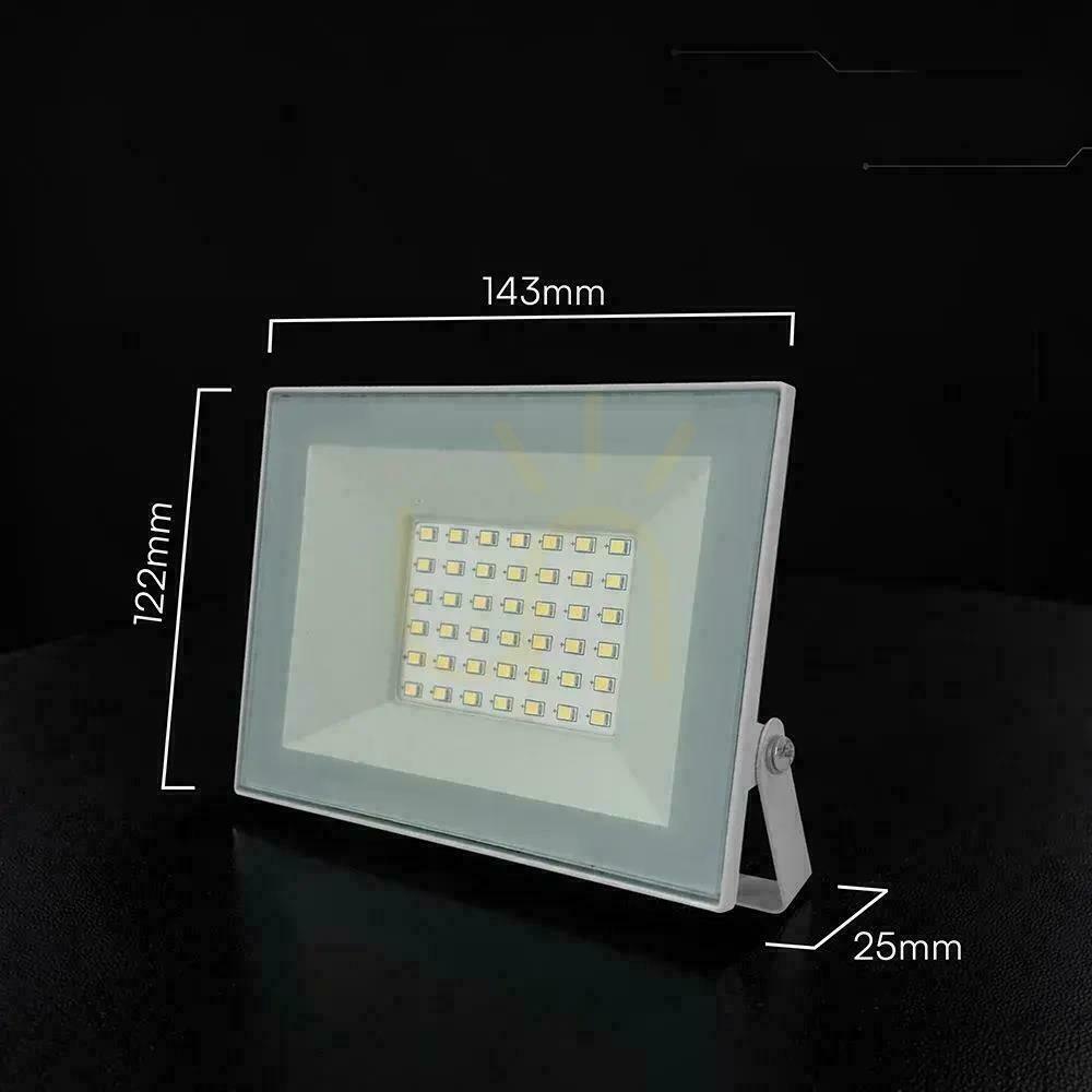 Zeige V-TAC 30-W-LED-SMD-Flutlicht, weiß, VT-44037, 6500 K, 2340 lm V-TAC 30-W-LED-SMD-Flutlicht, weiß, VT-44037, 6500 K, 2340 lm