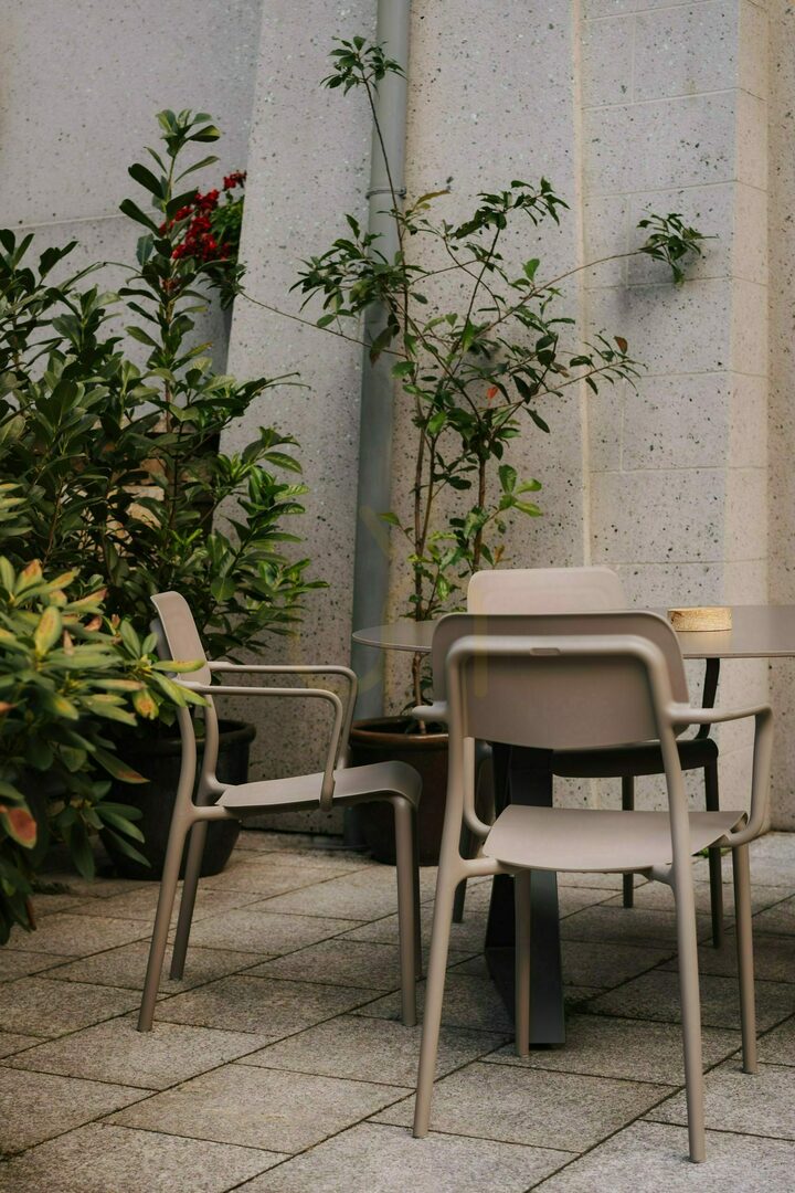 Vorschau FRIK658 Rimo Gartenstuhl mit Armlehnen – FERNE Kieferngrün FRIK658 Rimo Gartenstuhl mit Armlehnen – FERNE Kieferngrün