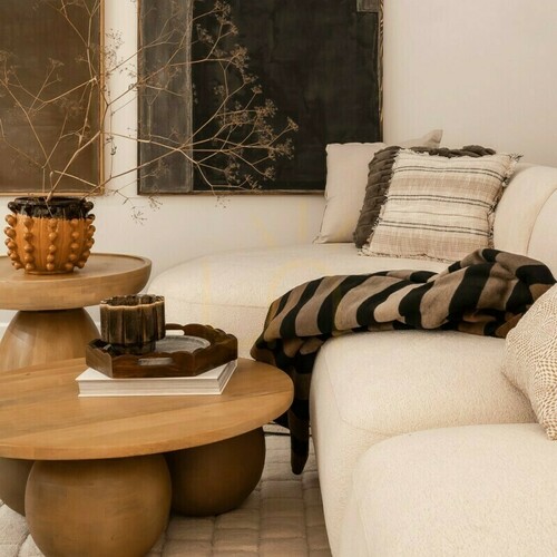 Prüfen MOXIE 70 cm Couchtisch, rund, aus Mangoholz, mit abgerundeten Formen von Nova Nook