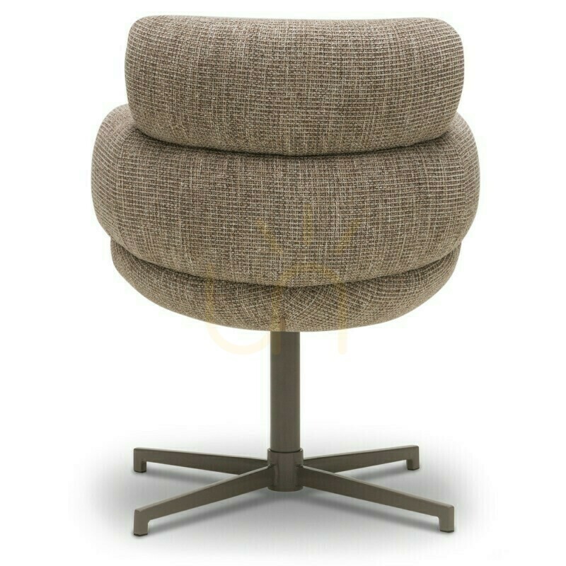 Zeige MOKE-Sessel, braun mit cremefarbenen/hellbraunen Beinen von Nova Nook MOKE-Sessel, braun mit cremefarbenen/hellbraunen Beinen von Nova Nook