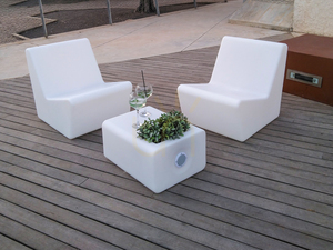 TARIDA SIT 3159 Weißer Gartenstuhl mit 1 LED-Leuchte small 2