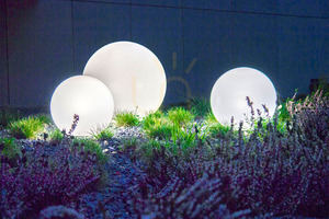 2er-Set „Lunares Luna Ball“-Gartenleuchten, 25 cm und 30 cm, weißes Acryl, LED, IP44, LBS2530 small 7